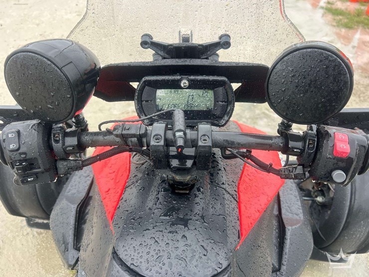 2019-can-am-ryker-motorcycle-image-10