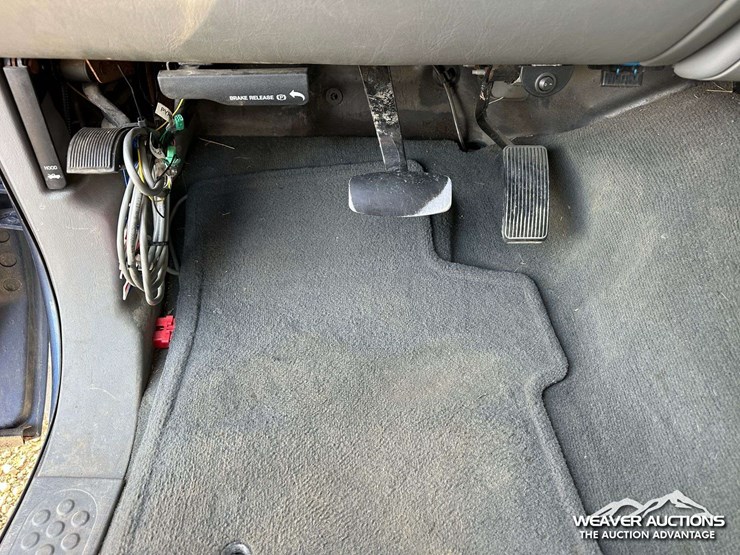 2005-ford-f350-image-18