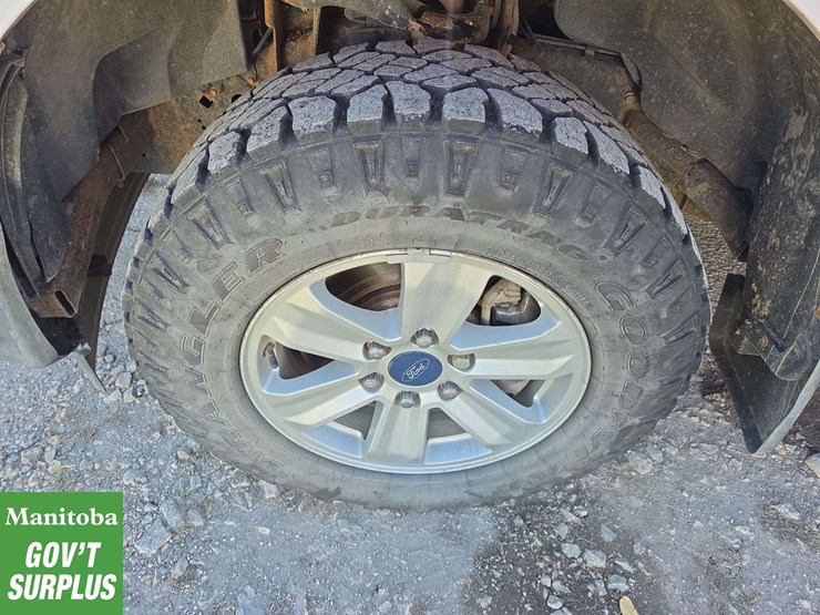 2017-ford-f150-image-13