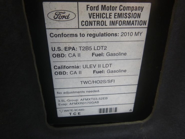 2010-ford-edge-image-14