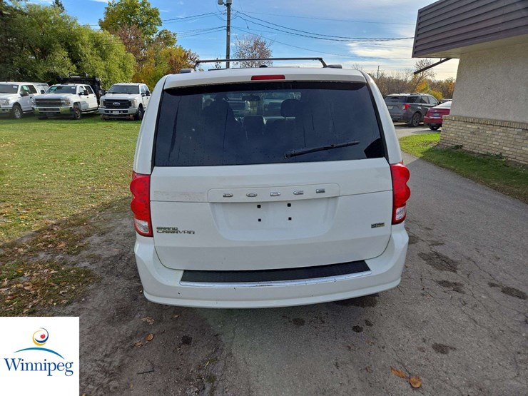 2013-dodge-grand-caravan-se-image-6