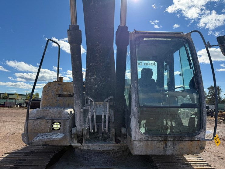 deere-210g-lc-image-32
