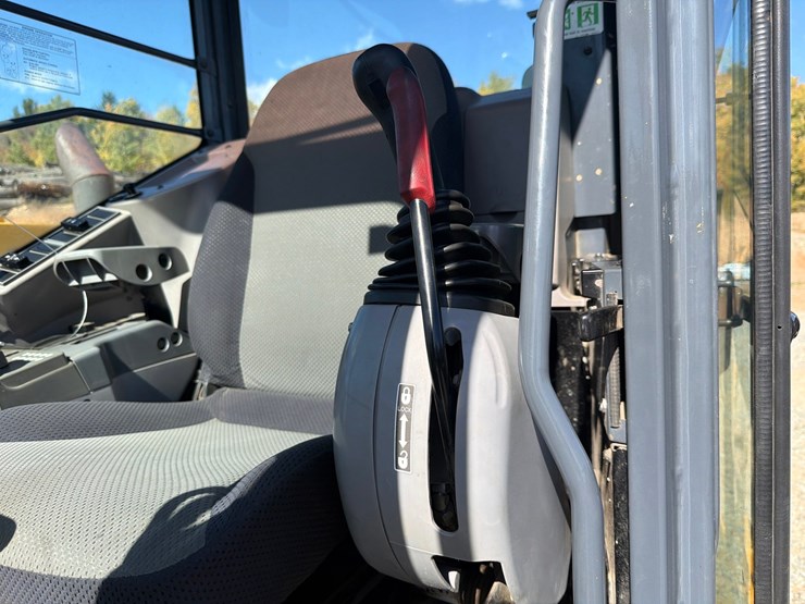 deere-85g-image-47