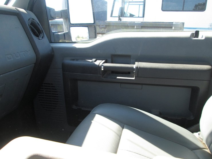 2012-ford-f450-image-32