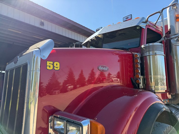 2005-peterbilt-378-image-10