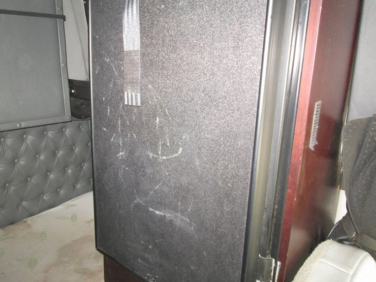2020-western-star-4900-image-37