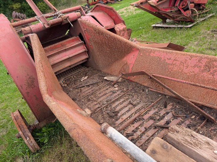 #4052-•-fox-silo-filler-image-11