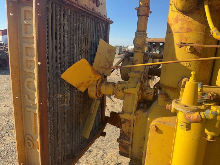 caterpillar-60-image-26