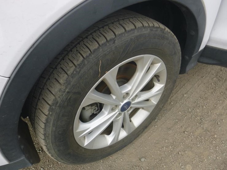 2017-ford-escape-image-14