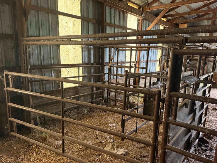hiqual-calving-pen-image-12