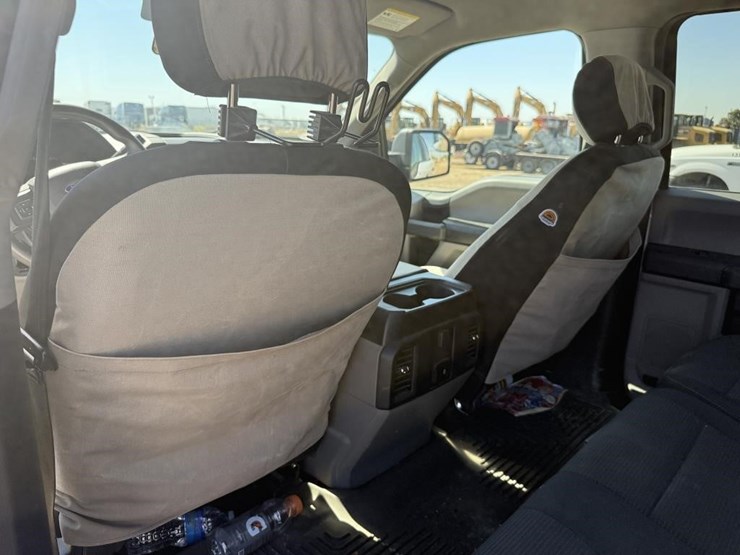 2020-ford-f150-image-36