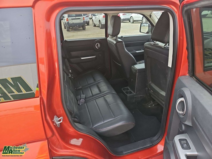 2008-dodge-nitro-image-28
