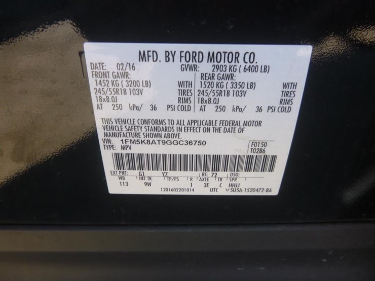2016-ford-explorer-image-15
