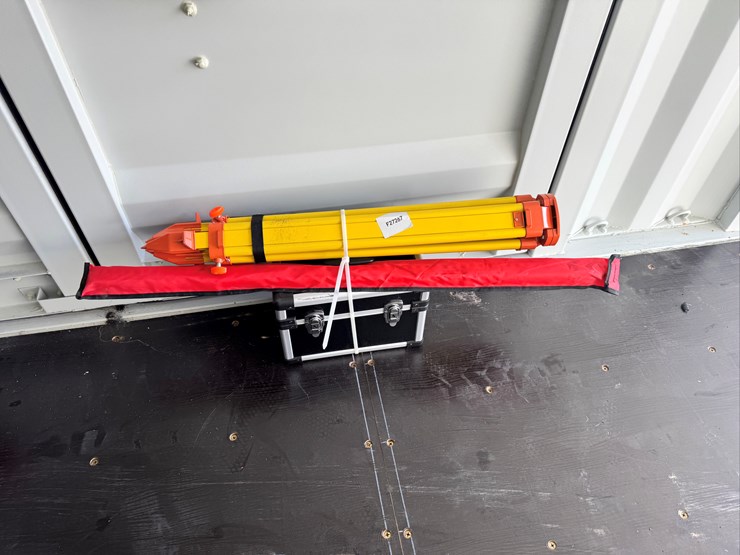 laser-level---[survey-equipment-and-grade-control]-image-1