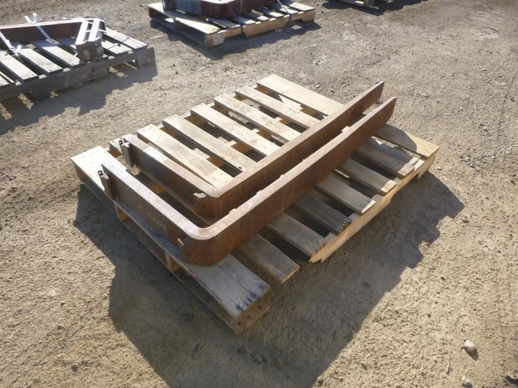 47"-forklift-forks-image-3