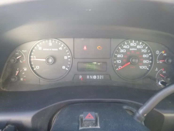 2005-ford-f450-image-18