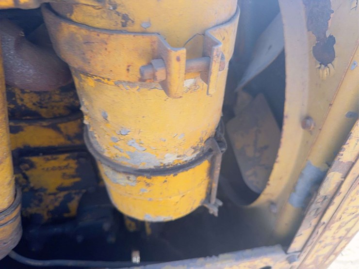 caterpillar-r2-image-27
