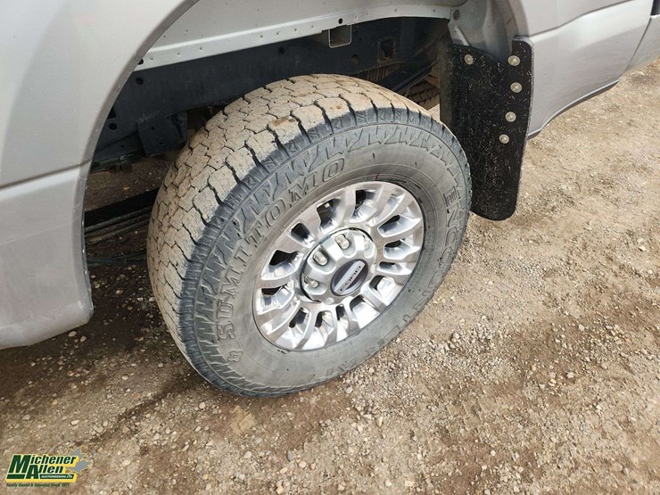 2022-ford-f250-image-11