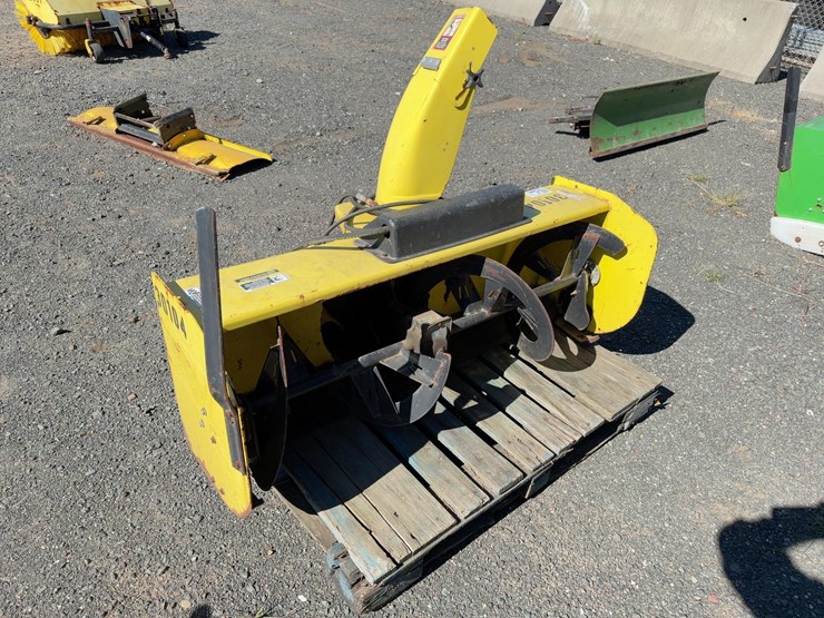 john-deere-1575-image-1