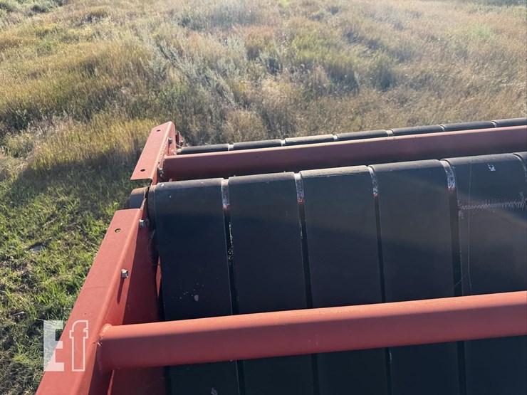 new-holland-br7090-image-39