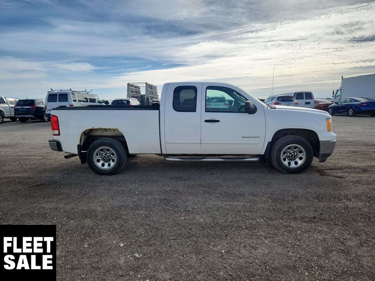 2013-gmc-sierra-1500-image-33