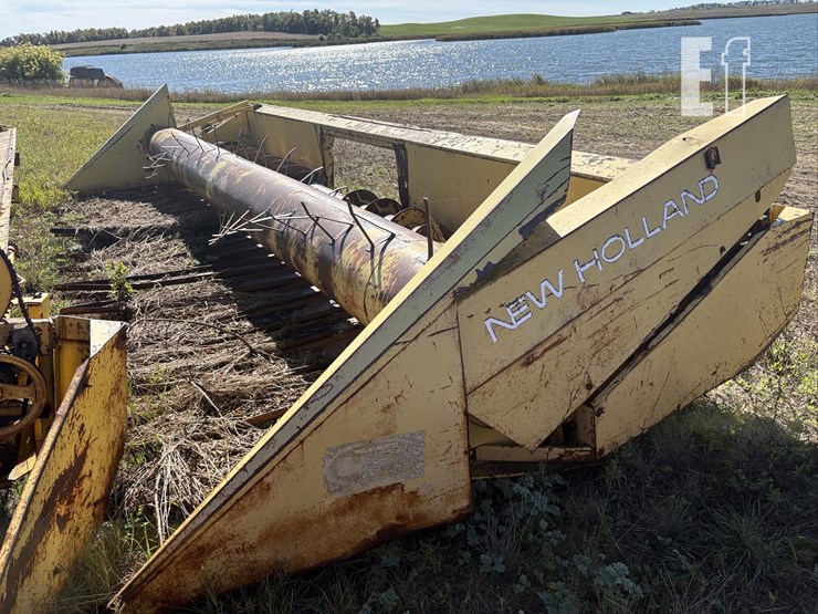 new-holland-960-image-2