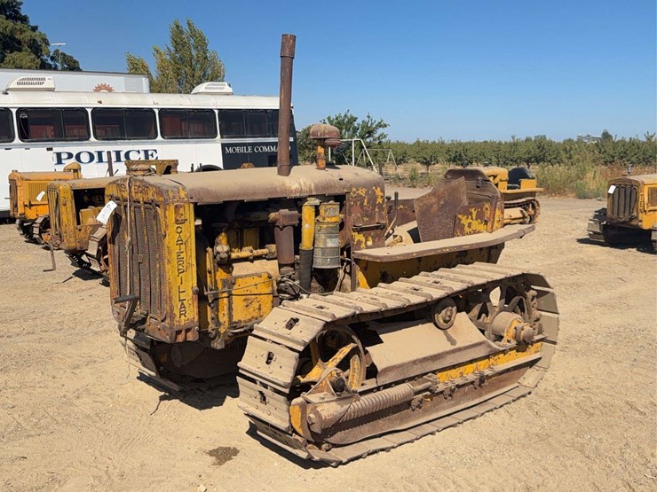 caterpillar-28-image-1