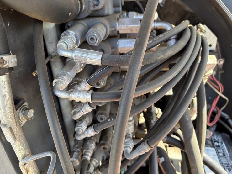 2021-kubota-kx165-5-image-42