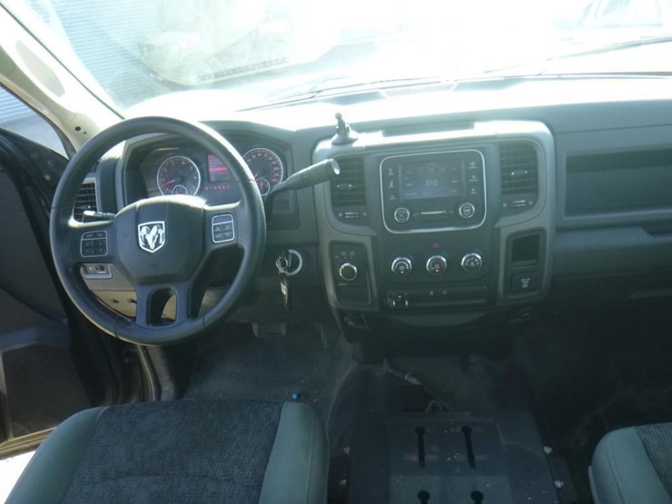 2016-dodge-1500-image-10