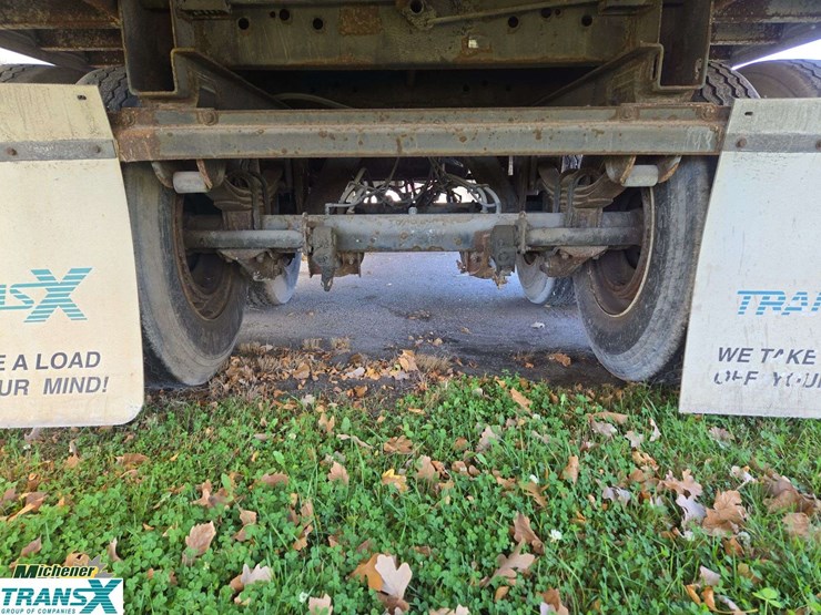 2013-utility-3000r-image-11