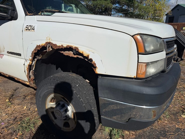2006-chevrolet-2500-image-35