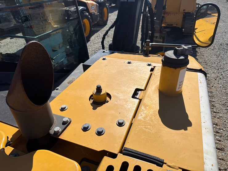 deere-85g-image-24