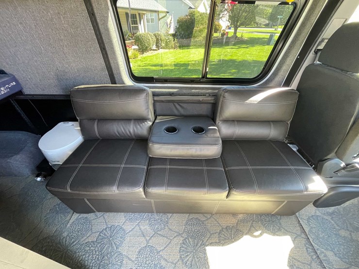 #525-•-2012-mercedes-benz-sprinter-(title-in-delay)-(green-bay,-wi)-image-84