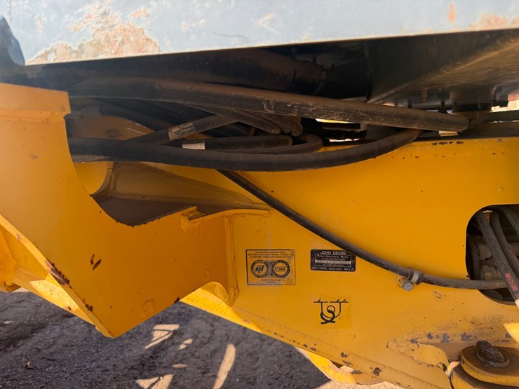 deere-672d-image-58