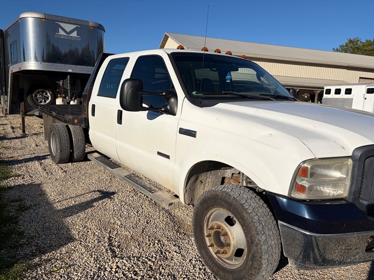 2006-ford-f350-image-3