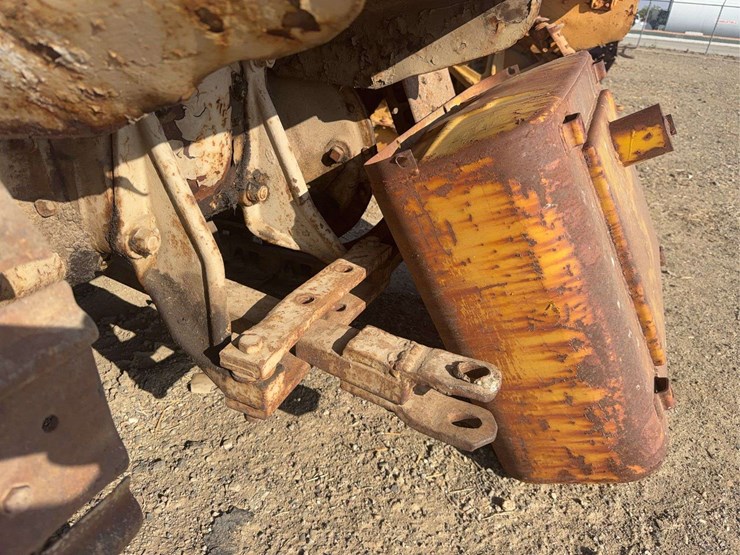 caterpillar-fifteen-image-29