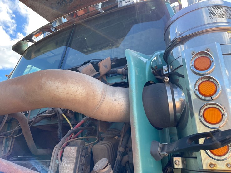 2015-western-star-4900sb-image-62