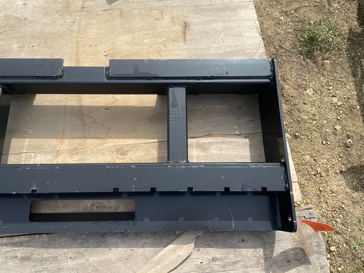 #2037-•-wolverine-skid-steer-pallet-fork-frame-attachment-image-6