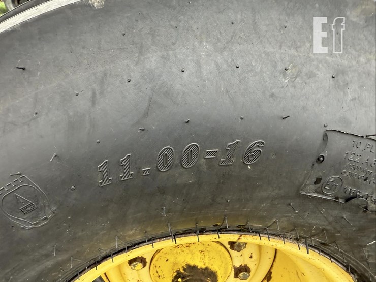 john-deere-4440-image-10