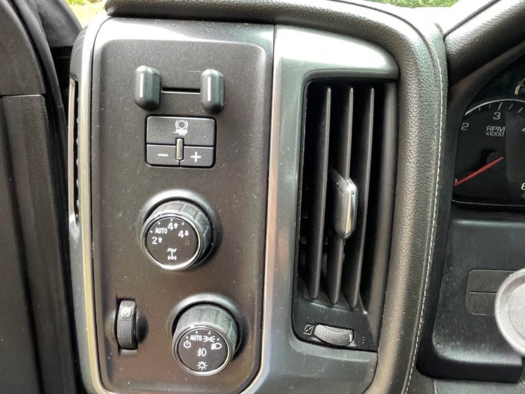 2014-chevrolet-1500-image-76