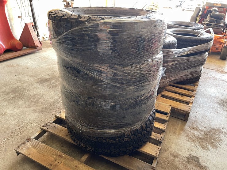 #1861-•-(4)-bf-goodrich-all-terrain-baja-champion-tires-image-9