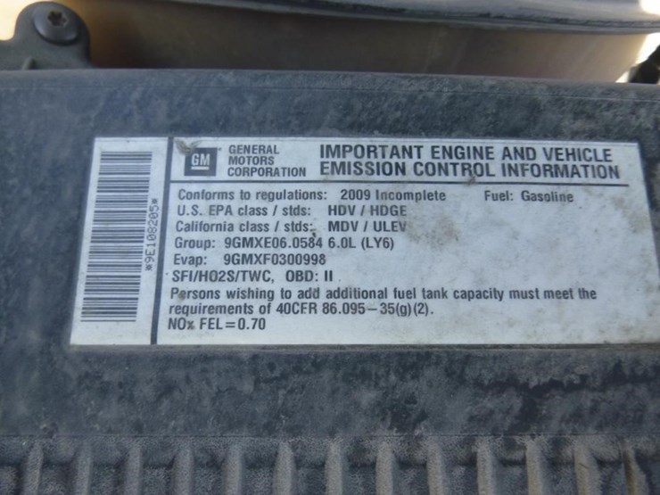 2009-chevrolet-3500hd-image-12