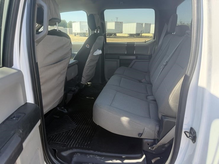 2020-ford-f150-image-36