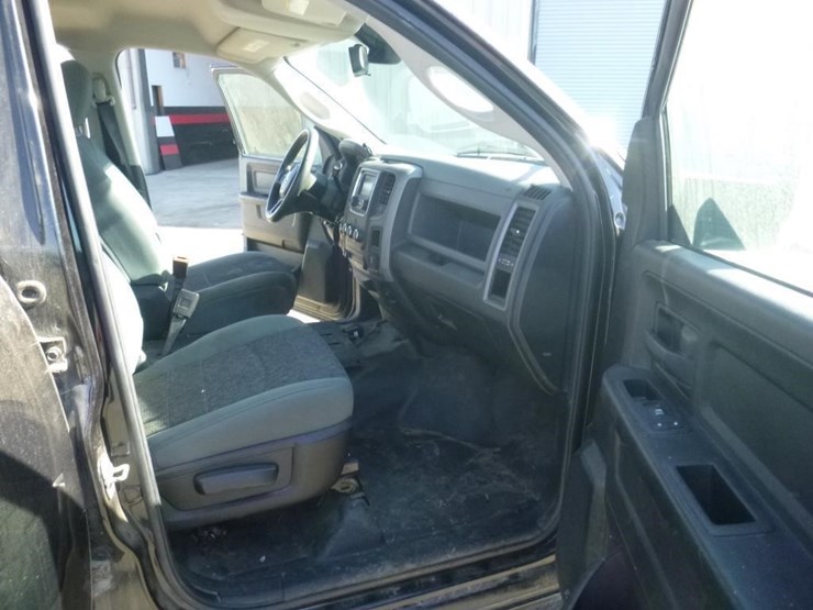 2016-dodge-1500-image-7
