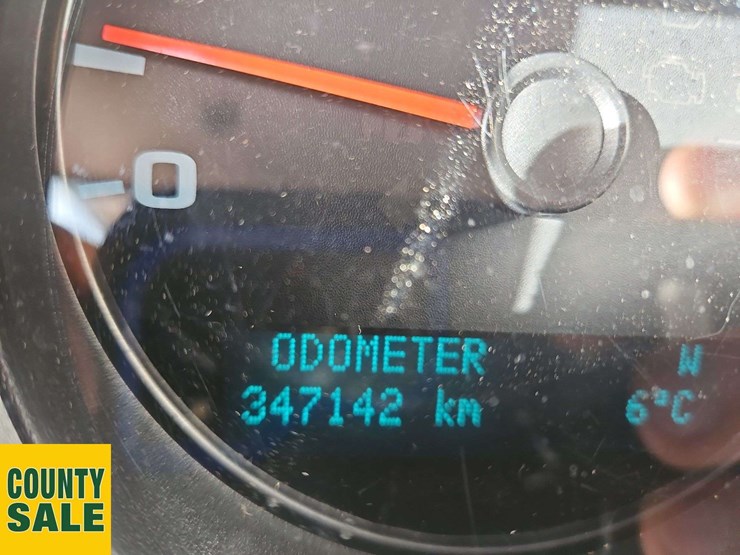 2011-chevrolet-silverado-2500hd-image-18