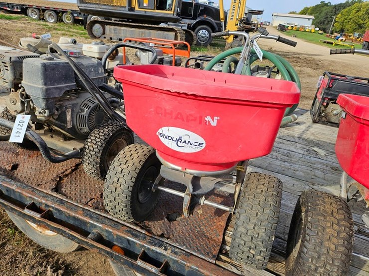 #2140-•-chapin-lawn-spreader-image-2