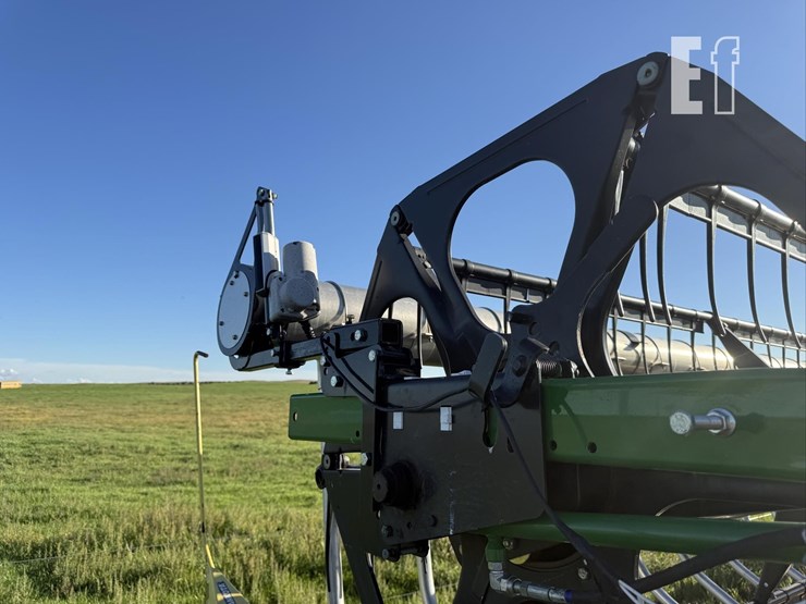2014-john-deere-635f-image-43
