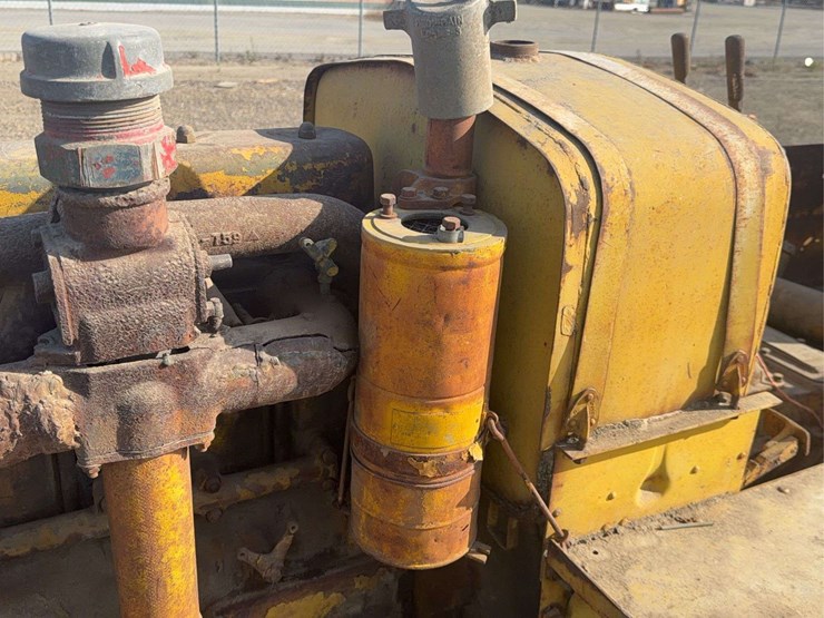 caterpillar-twenty-image-21