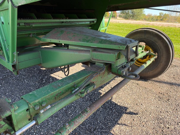 1981-john-deere-7720-image-44