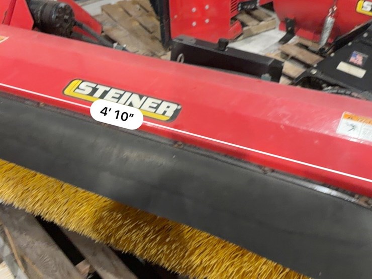 #1644-•-steiner-ventrac-sweeper-image-6